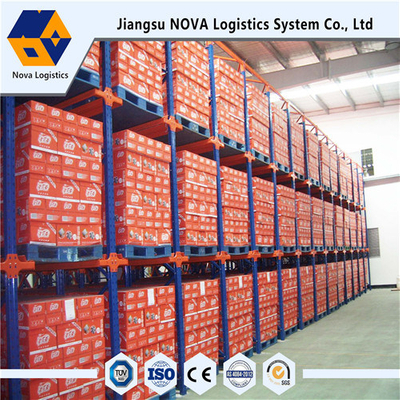 Unidad de servicio pesado en estanterías de almacén de Nova Logistics